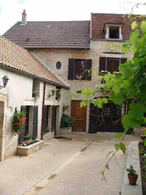 Maison Celeste Nuits-Saint-Georges Luaran gambar