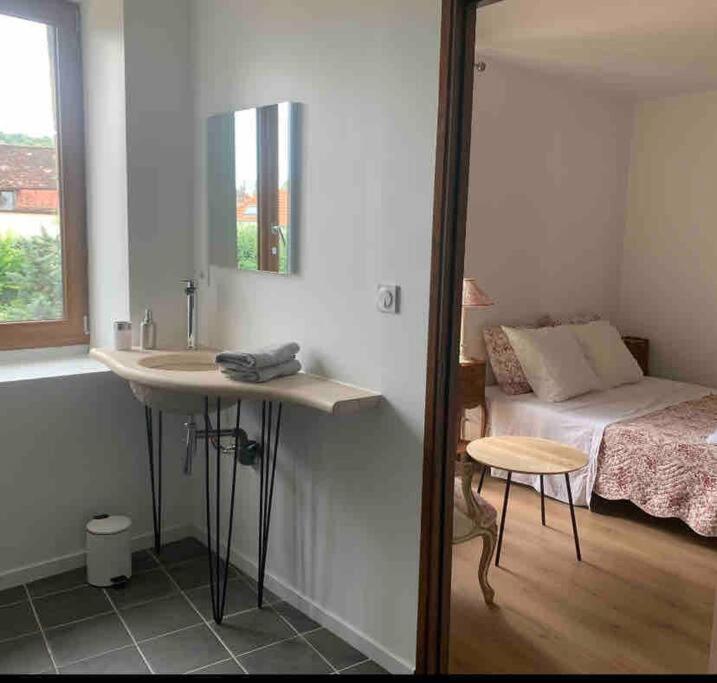 Maison Celeste Nuits-Saint-Georges Luaran gambar