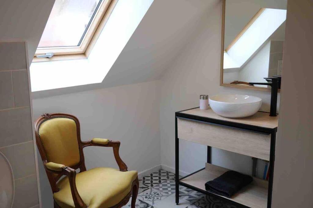 Maison Celeste Nuits-Saint-Georges Luaran gambar