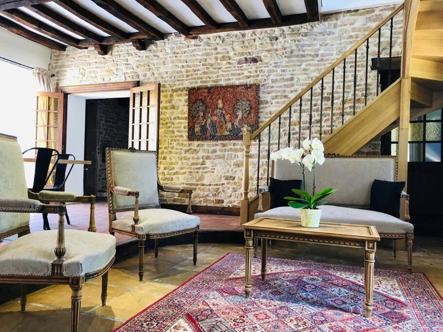 Maison Celeste Nuits-Saint-Georges Luaran gambar