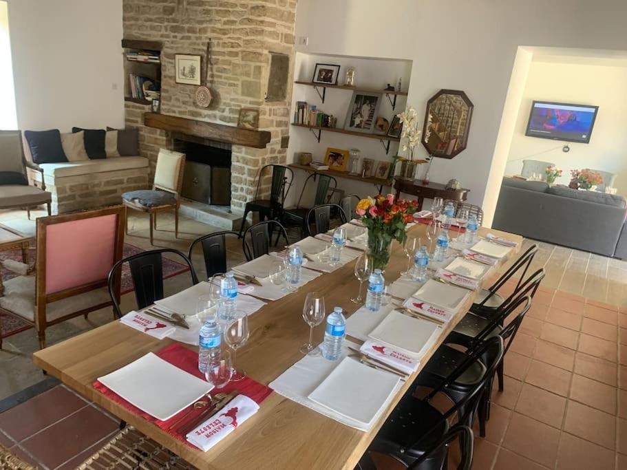 Maison Celeste Nuits-Saint-Georges Luaran gambar